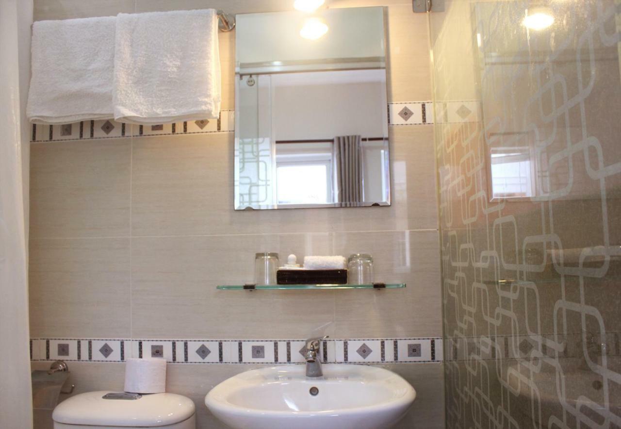 Giang Son 2 Hotel Hô Chi Minh-Ville Extérieur photo